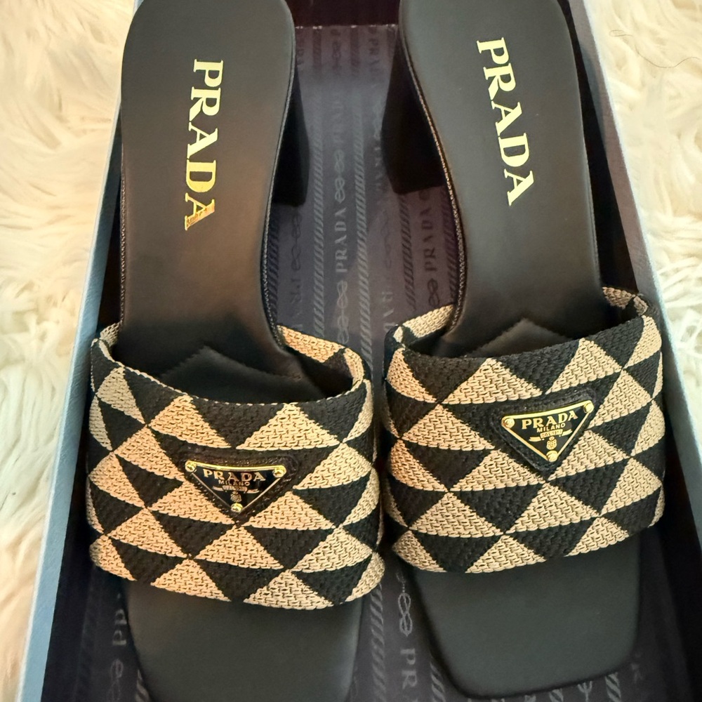 Prada Black and Cream Geometric Heels Size 36